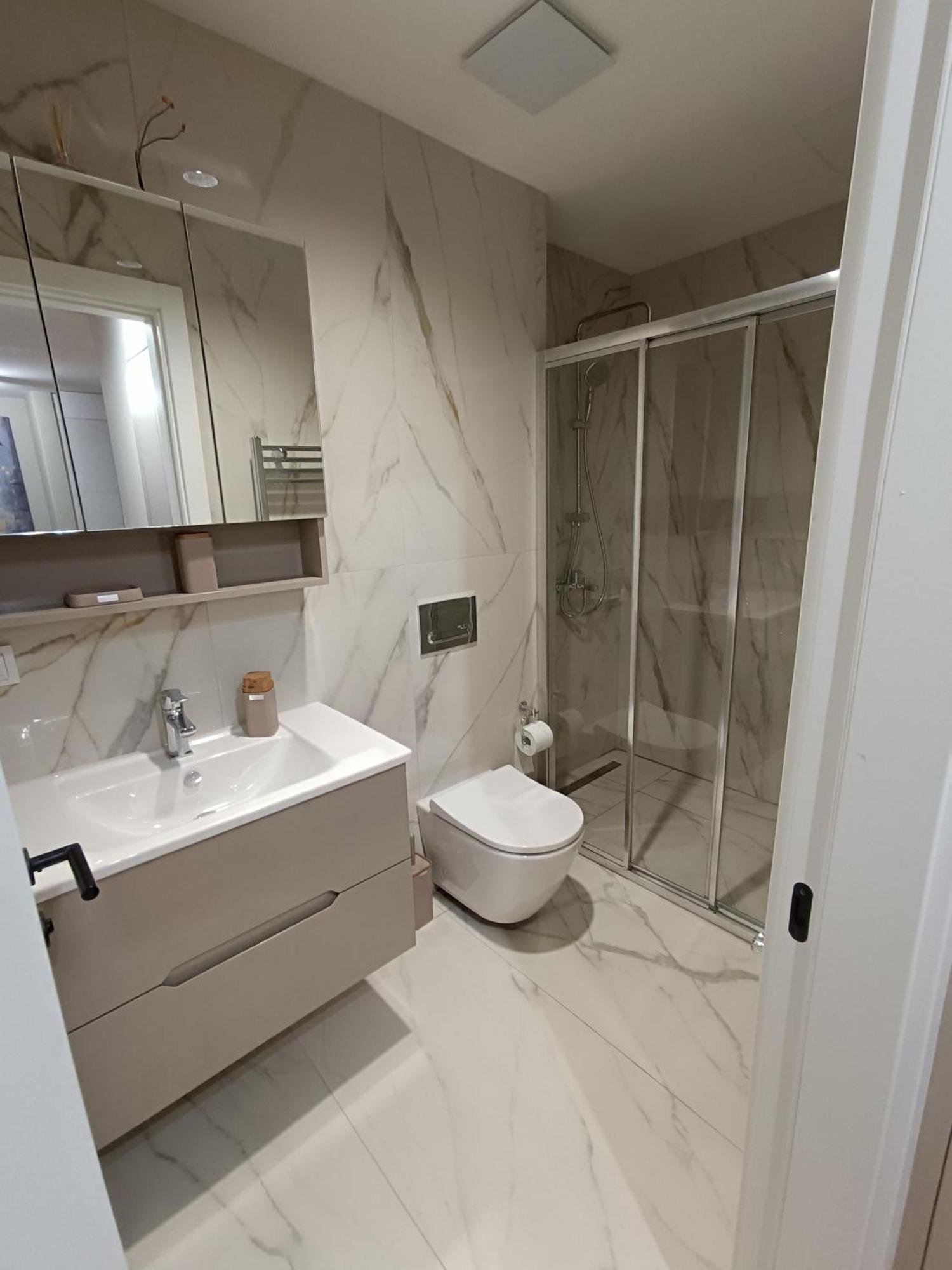 Anika Luxury Apartment At Diamond Center Skopje Zewnętrze zdjęcie