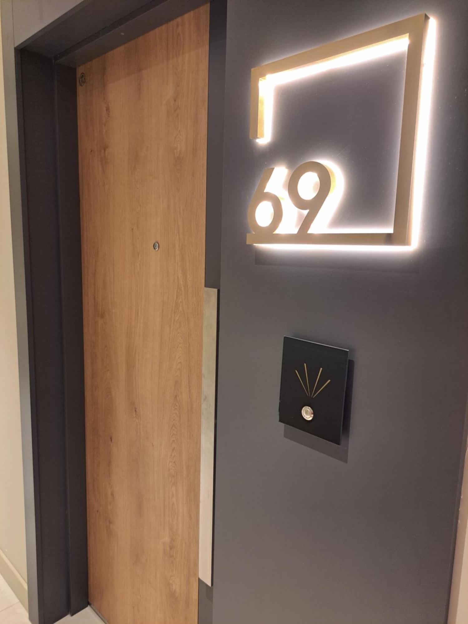 Anika Luxury Apartment At Diamond Center Skopje Zewnętrze zdjęcie